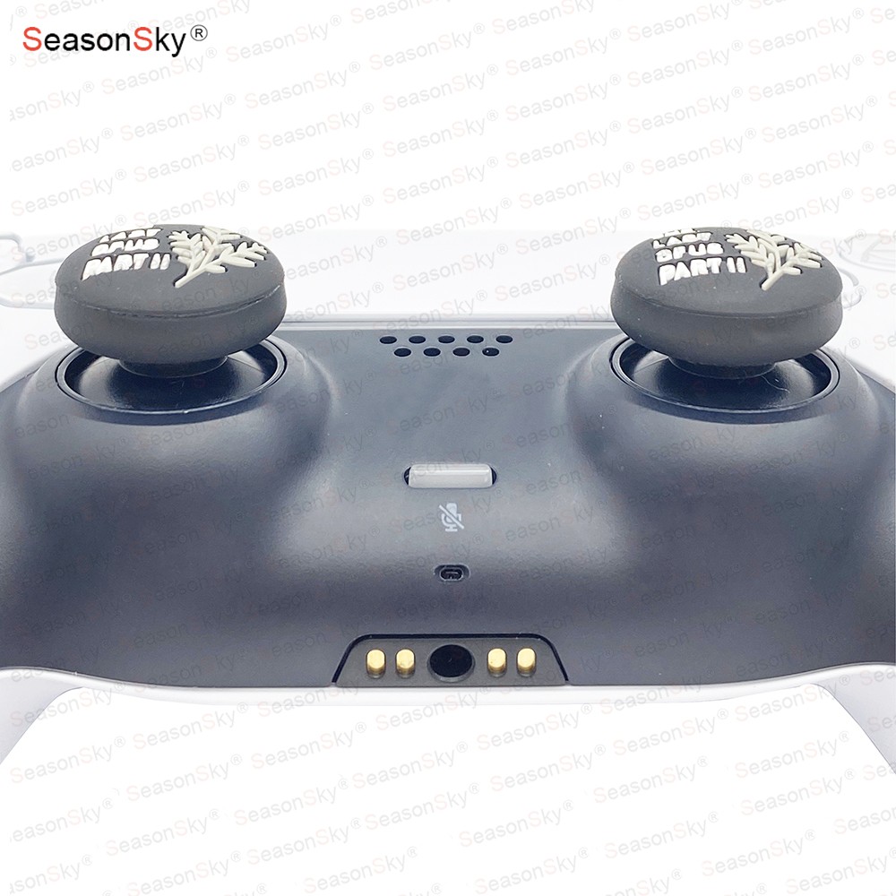 thumb grips for PS5-D2.jpg